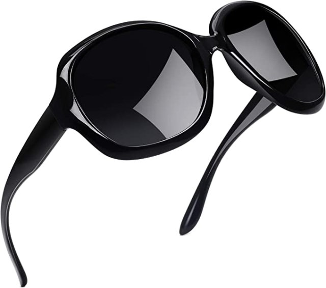 black oversized women's sunglasses