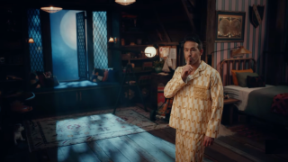 Ryan Reynolds in 'Bedtime Stories' show trailer