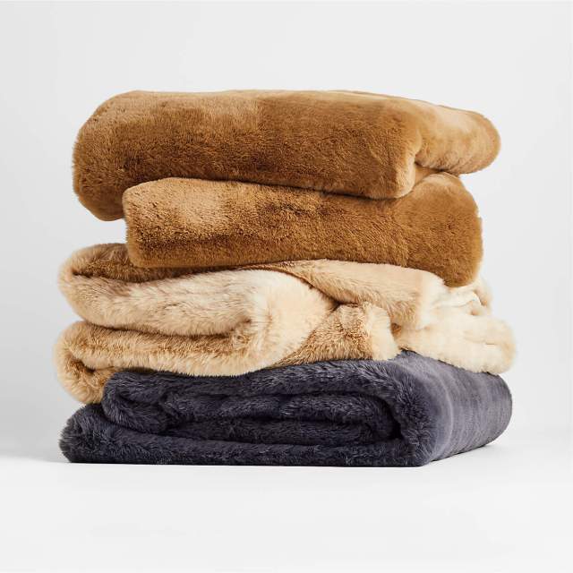 faux fur 70x55 throw blankets