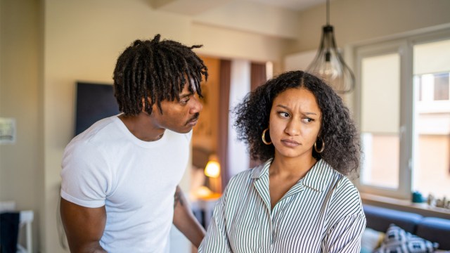 Therapist Shares the Words Every Couple Should Avoid in Arguments