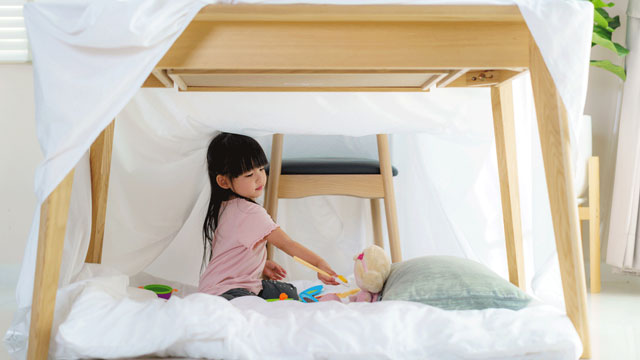 indoor forts are a classic winter activity for kids