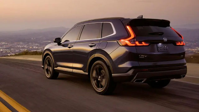 a picture of one of the best family cars 2024, the Honda CRV