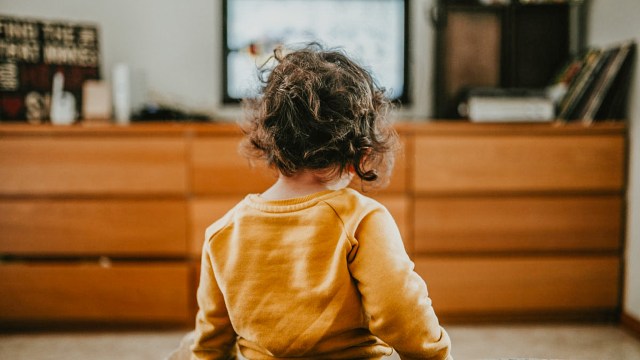 The 3 Toddler TV Shows an SLP Recommends for Language Development