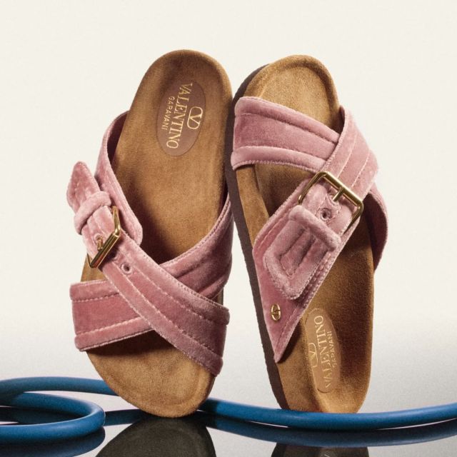 pink criss cross sandals