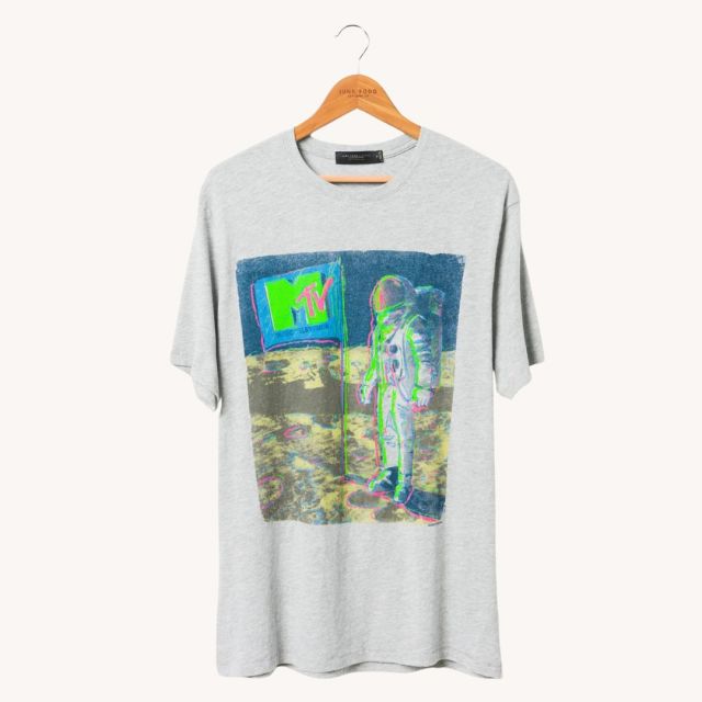 MTV t-shirt with retro on the moon print