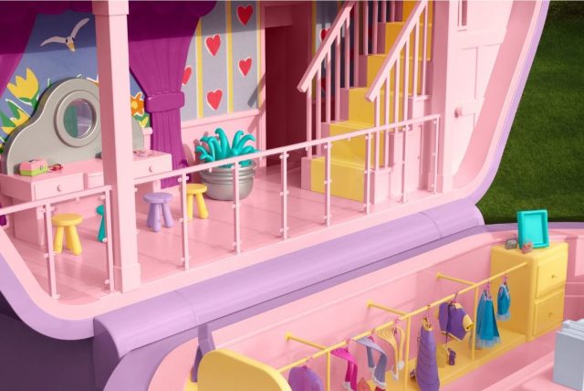 Polly Pocket Airbnb interior