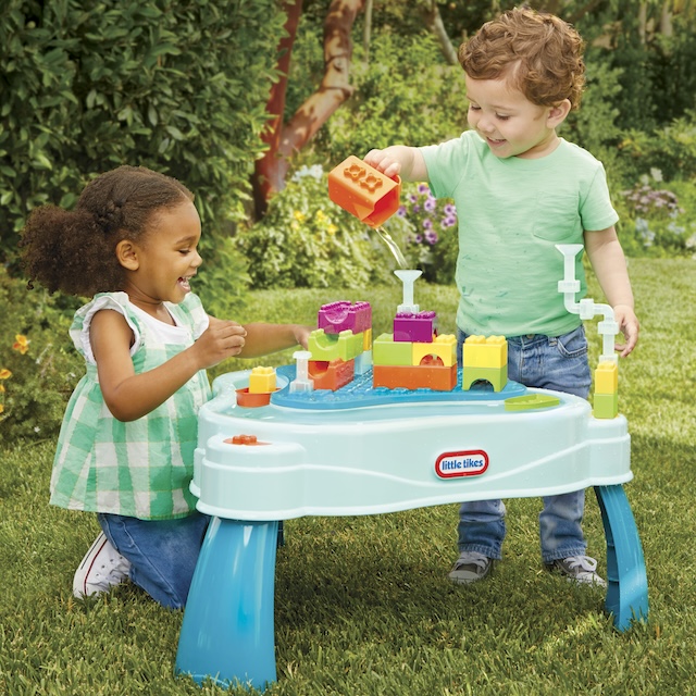 A picture of a Little Tikes water play, a fun toy for outdoor play. 