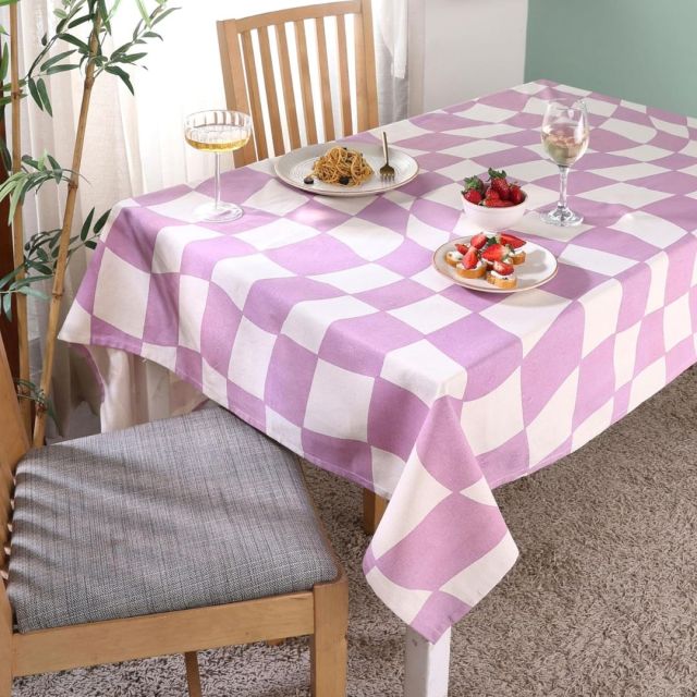 dining table with lavender tablecloth