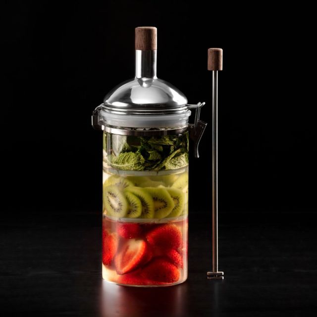 infuser glass bottle