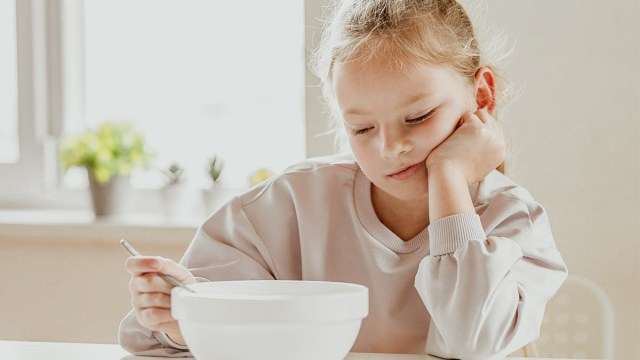 a little girl doesn't want to eat her meal. But is picky eating genetic? A new study says yes