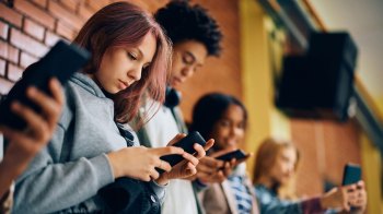 teens on smartphones need to know about internet safety for kids