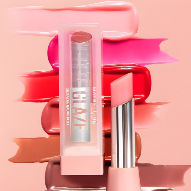 The Amazon Holiday Beauty Event Is Your Vanity’s New Favorite Sale 8 Amazon Holiday Beauty Event Maybelline Lifting Gloss