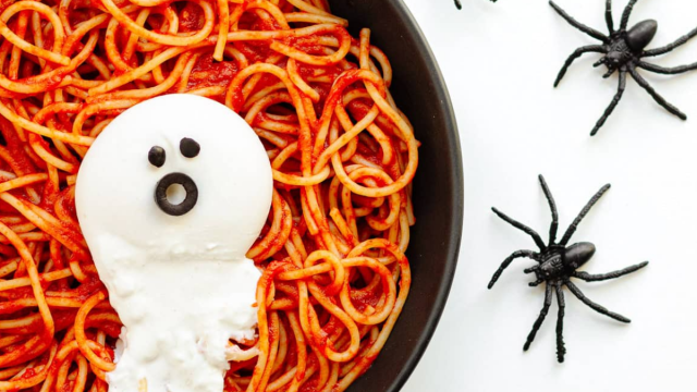 this ghost spaghettis is one of the cutest Halloween dinner ideas for kids